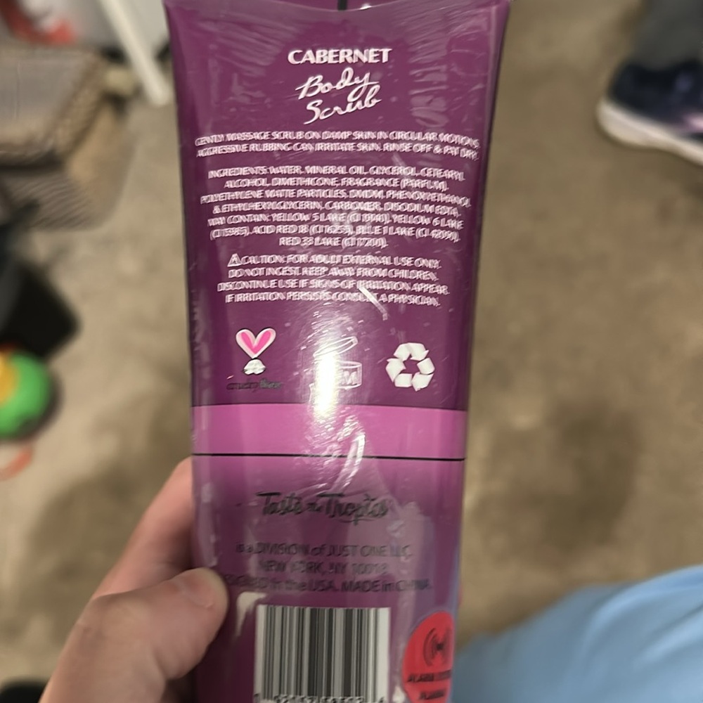 🔴 Taste the tropics body scrub detoxifying Cabernet - Picture 4 of 5
